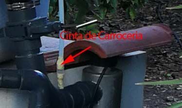 Como no hacer un estanque 6 Foto de cinta de carrocero en una valvula